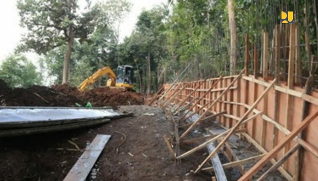 Pembangunan Gerbang Klangon