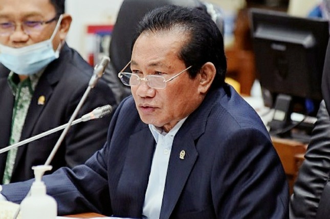 Wakil Ketua Komisi XI Achmad Hatari