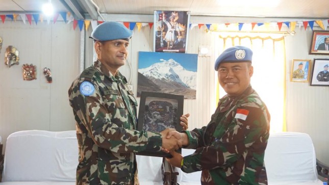 Kunjungan Satgas Indobatt ke Nepal Battalion 