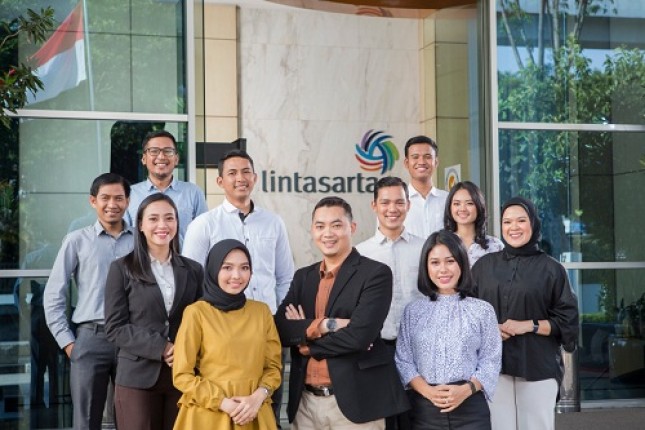 Lintasarta mengadakan program acara webinar bertajuk “Industry 4.0 Technologies and Their Applications in Fighting Covid-19” dengan mengundang beberapa pakar ICT di Indonesia.