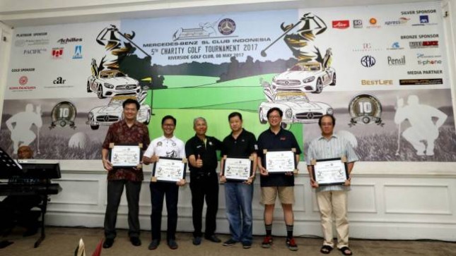PT Multistrada Arah Sarana Tbk, produsen ban Achilles dan Corsa turut mendukung turnamen golf yang digelar Mercedes-Benz SL (MBSL) Club Indonesia