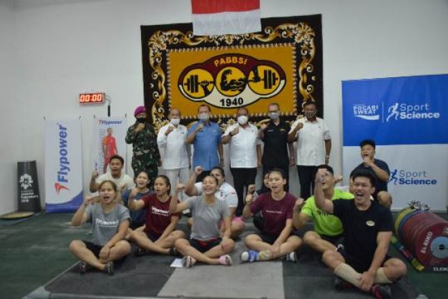 Aspers Dankormar Kunjungi Pusat Latihan Atlet Angkat Besi