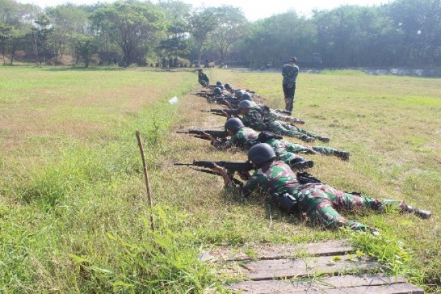 Latihan Menembak Tim Binsat Batalyon Arhanud 2 Mar Tetap Perhatikan Protokol Kesehatan