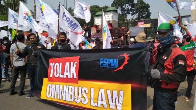 Konfederasi Serikat Pekerja Indonesia (KSPI) 