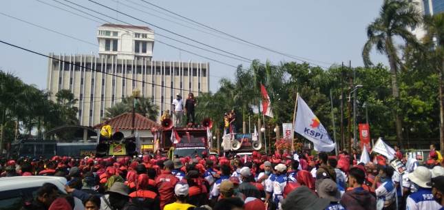 Konfederasi Serikat Pekerja Indonesia (KSPI) 