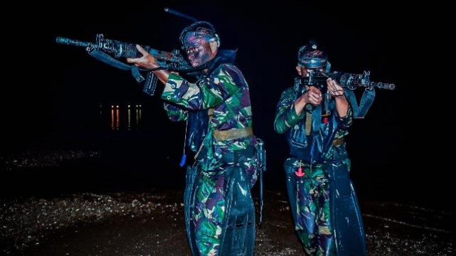 Kemampuan Operasi Amfibi dan Anti Terror Dilaksanakan Ratusan Prajurit Pamar 3