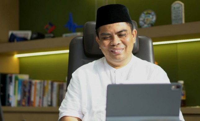 Direktur Distribusi & Sales Mandiri Syariah Anton Sukarna 