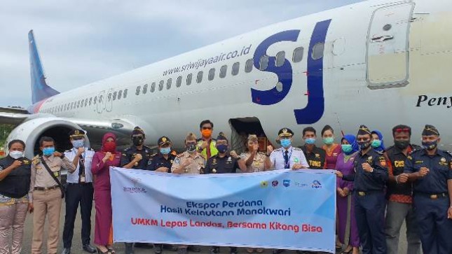 Sriwijaya Air-Pemkab Manokwari Ekspor Kepiting Hidup ke Singapura 