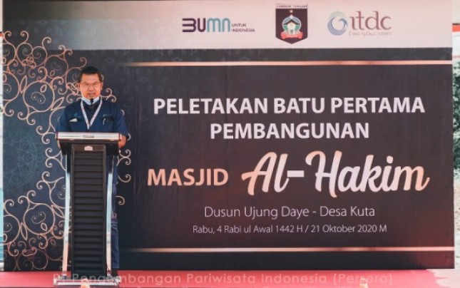 Pengelola KEK Pariwista Mandalika Lombok Bangun Masjid Bersama Masyarakat