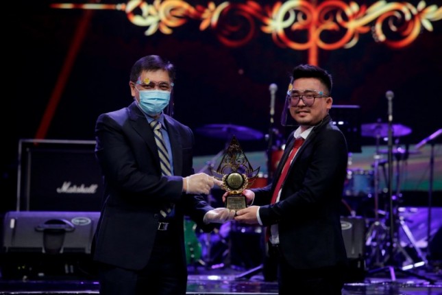 Penerima penghargaan property award