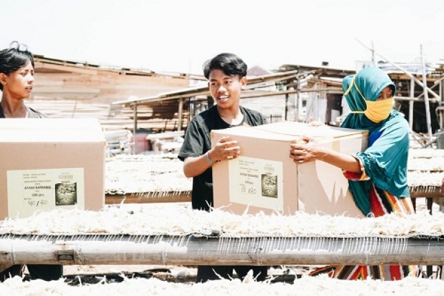 20ribu Lemonilo Chimi Jamur berbagai varian dan 1000 Naturizer Hand Sanitizer tiba di Yayasan Pulung Pinasti