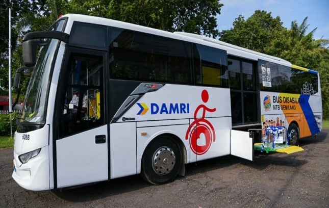 Acara Peresmian Bus Disabilitas (Photo by Provinsi NTB)