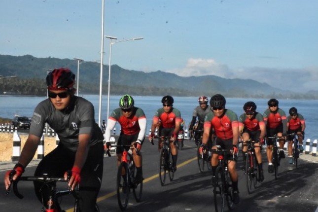Pangdam XVII Cenderawasih Gowes Bersama Anggota