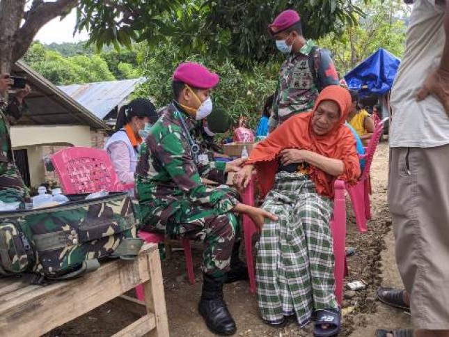 Satgas Kesehatan TNI Pengobatan Warga Korban Gempa Bumi Sulbar