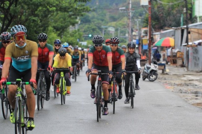 Pangdam XVII Cendrawasih Gowes Sepeda Bersama JCC