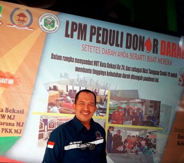 Bapak Saefudin, S. Ag., Ketua Lembaga Pemberdayaan Masyarakat Mustika Jaya, Bekasi. (Foto: Bang Abe)