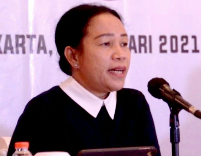 Elly Rosita Silaban Presiden Konfederasi Serikat Buruh Seluruh Indonesia (KSBSI)