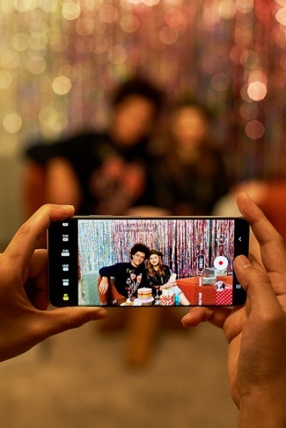 Spesifikasi kamera yang mumpuni serta performa yang gahar membuat Samsung Galaxy S21 Ultra 5G menjadi perangkat yang cocok bagi mereka yang ingin mengekspresikan kebebasan yang epic. (Foto: Humas PT Samsung Electronics Indonesia)