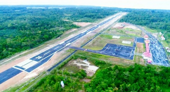 Landasan Pacu Bandara Taufik Kiemas Pesisir Barat Lampung