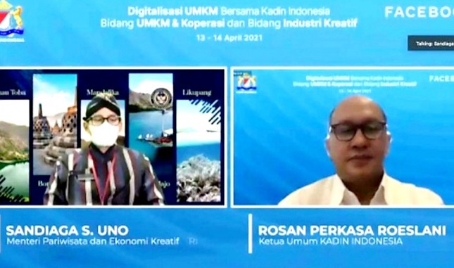 Ketua Umum Kadin Rosan P. Roeslani bersama Menparekraf Sandiaga Uno saat menjadi pembicara dalam pelatihan digitalisasi UKM secara virtual