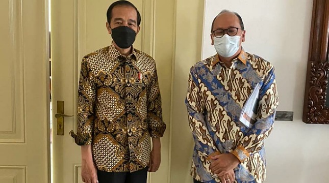 Ketum Kadin Rosan P. Roeslani saat menemui Presiden Joko Widodo di Istana Bogor