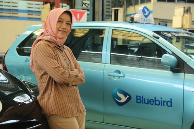 Bintarti, direksi perempuan yang membawahi ribuan karyawan di Divisi Perawatan Bluebird 