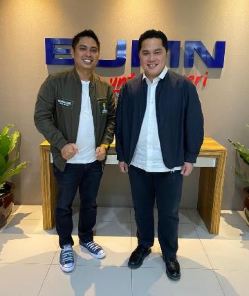 Ketua Umum Badan Pengurus Pusat Himpunan Pengusaha Muda Indonesia (BPP HIPMI) Mardani H. Maming dan Menteri BUMN Erick Thohir
