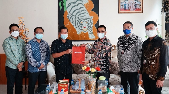 Dirut Bank Banten, Agus Syabarrudin menemui Walikota Serang, Syafrudin