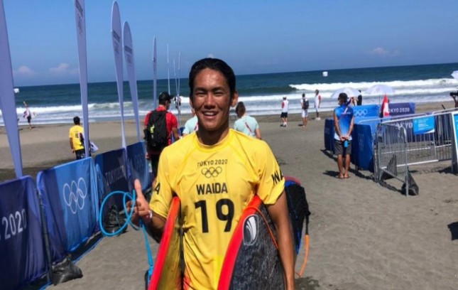 atlet selancar Indonesia Rio Waida