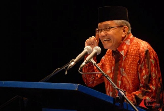 Taufil Ismail (Ist) 