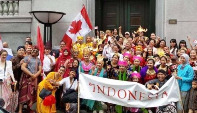 Parade Budaya Indonesia di Perayaan Hari Kanada ke-150 (Foto Viva)