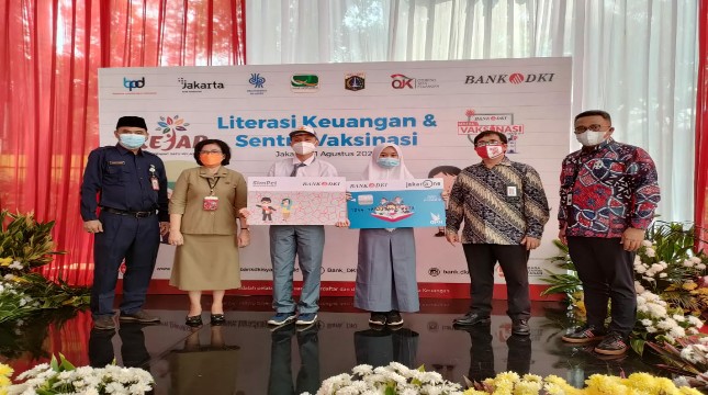 Bank DKI memberikan literasi keungan ke kalangan pelajar SMA