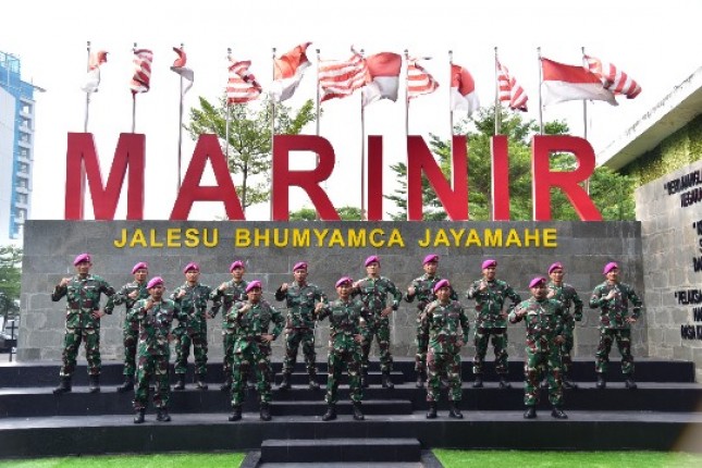 11 Perwira Terbaik Korps Marinir Selesaikan Pendidikan di Sesko TNI