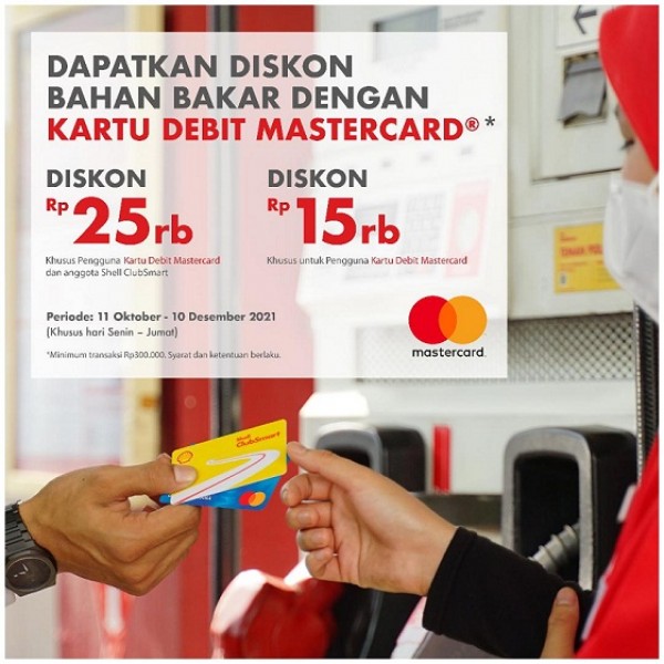 Kartu Debit Mastercard kini dapat digunakan untuk membeli bahan bakar di SPBU Shell. Hingga 10 Desember 2021, Shell memberikan diskon Rp25.000 untuk pembelian bahan bakar minimal Rp300.000 dengan menggunakan Debit Mastercard. (Foto: Humas Shell Indonesia)