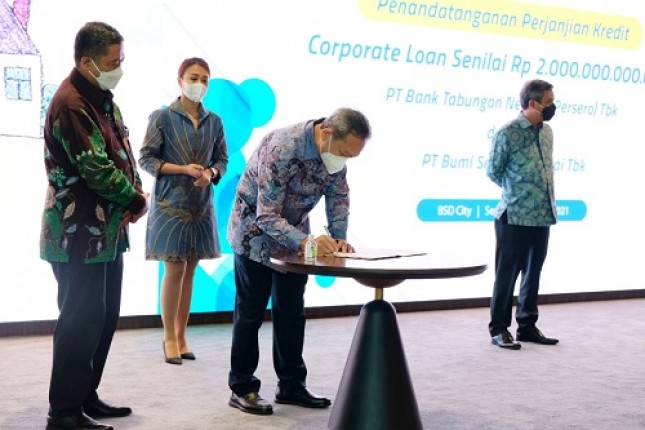 Pada Senin (25/10/2021) Bank BTN menandatangani kerjasama fasilitas kredit dengan PT Bumi Serpong Damai Tbk senilai Rp 2 Triliun. 