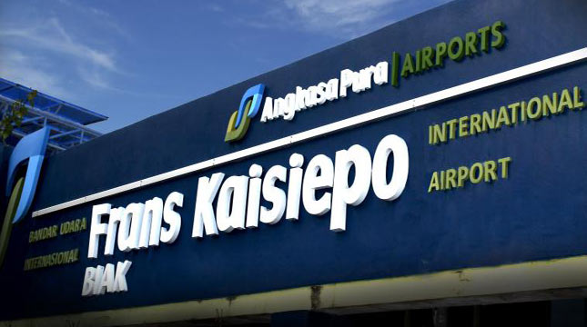Bandara Internasional Frans Kaisiepo (ist)