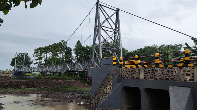 Jembatan Gantung Makammu II di Takalar