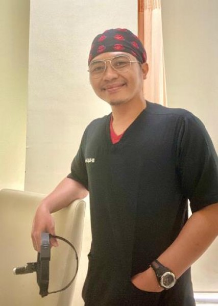 dr. Arie Wibisono