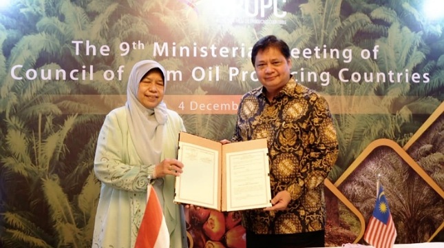 Menteri Koordinator (Menko) Bidang Perekonomian Airlangga Hartarto dan Menteri Zuraida dari Malaysia
