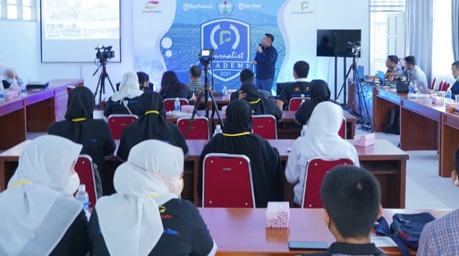  Elnusa Petrofin Gelar Petrofin Journalist Academy di SMAN 17 Makassar