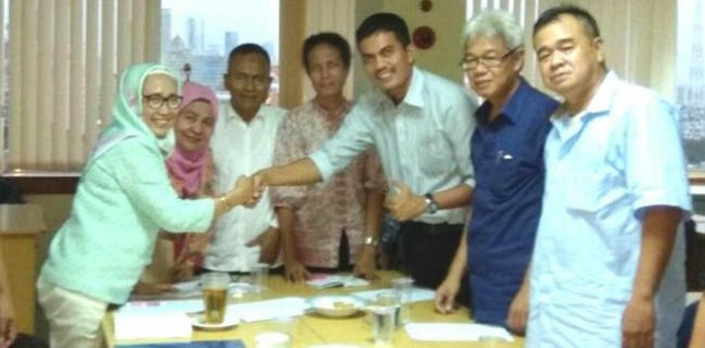 Nandi Nanti Ketua Harian SMSI Jakarta CEO Industry.co.id bersama wartawan Jakarta (Foto Ist)