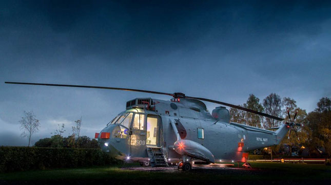 Royal Navy ZA127 Sea King Helikopter yang diubah Jadi Hotel (Foto:http://homes.nine.com.au)