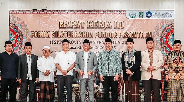  Direktur Utama Bank Banten Agus Syabarrudin Bersama Pengurus FSPP