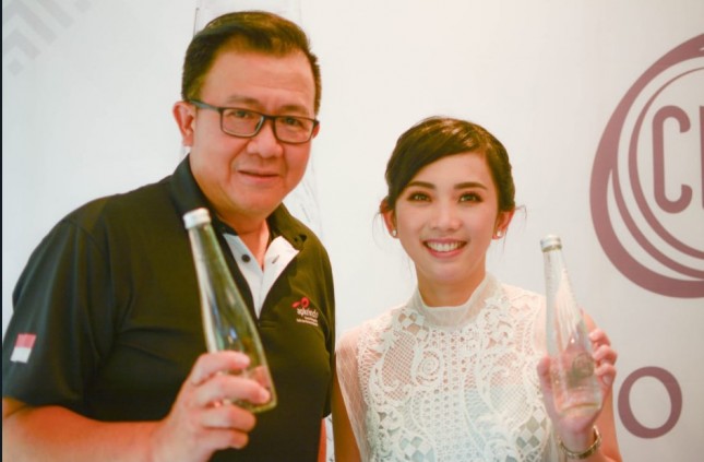 CLEO Luncurkan Kemasan Botol Kaca Kekinian (Ist)