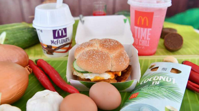 Menu Makanan McDonalds Nasi Lemak Burger, Chendol McFlurry and Bandung McFizz (Foto:McDonald's)