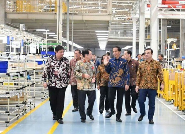 Presiden dan Menperin tinjau pabrik industri manufaktur