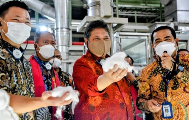 Menko Airlangga dan Menperin Agus Groundbreaking Pabrik Kertas APRIL Group di Riau
