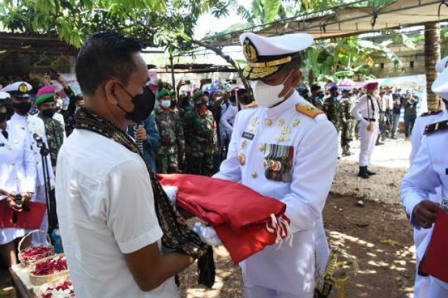 Upacara Pemakaman Prajurit Marinir TNI AL yang Gugur di Papua