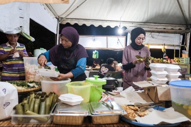 Batam Wonderfood & Art Bazaar Ramadhan, di Taman Dang Anom, Kepulauan Riau, Batam (Foto: Kemenparekraf)