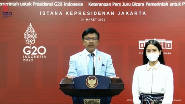 Menkominfo Johnny G. Plate dan Maudy Ayunda (Sumber: Tangkapan Layar)
